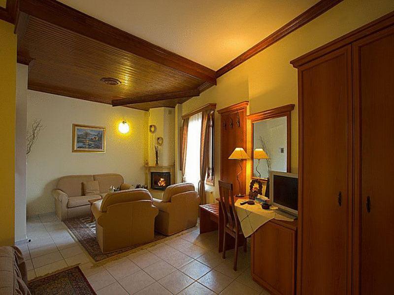 Egnatia Hotel Ioannina Exterior photo